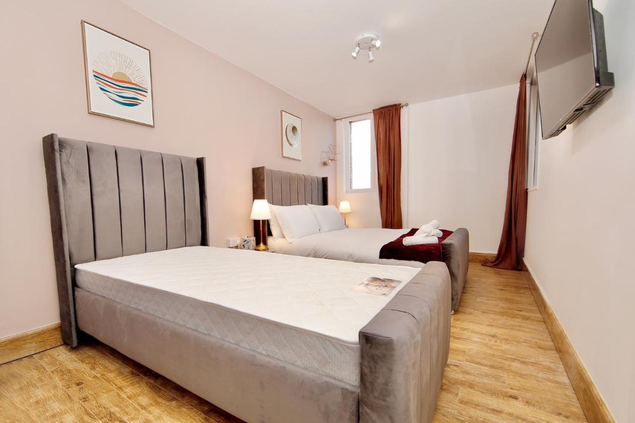 Edgware Hub Hotell London Exteriör bild