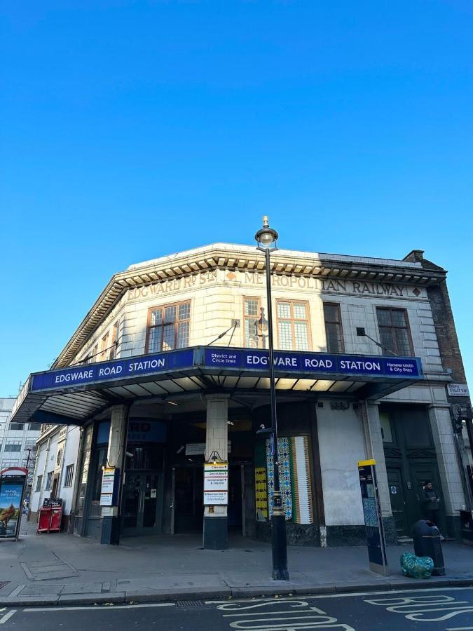 Edgware Hub Hotell London Exteriör bild