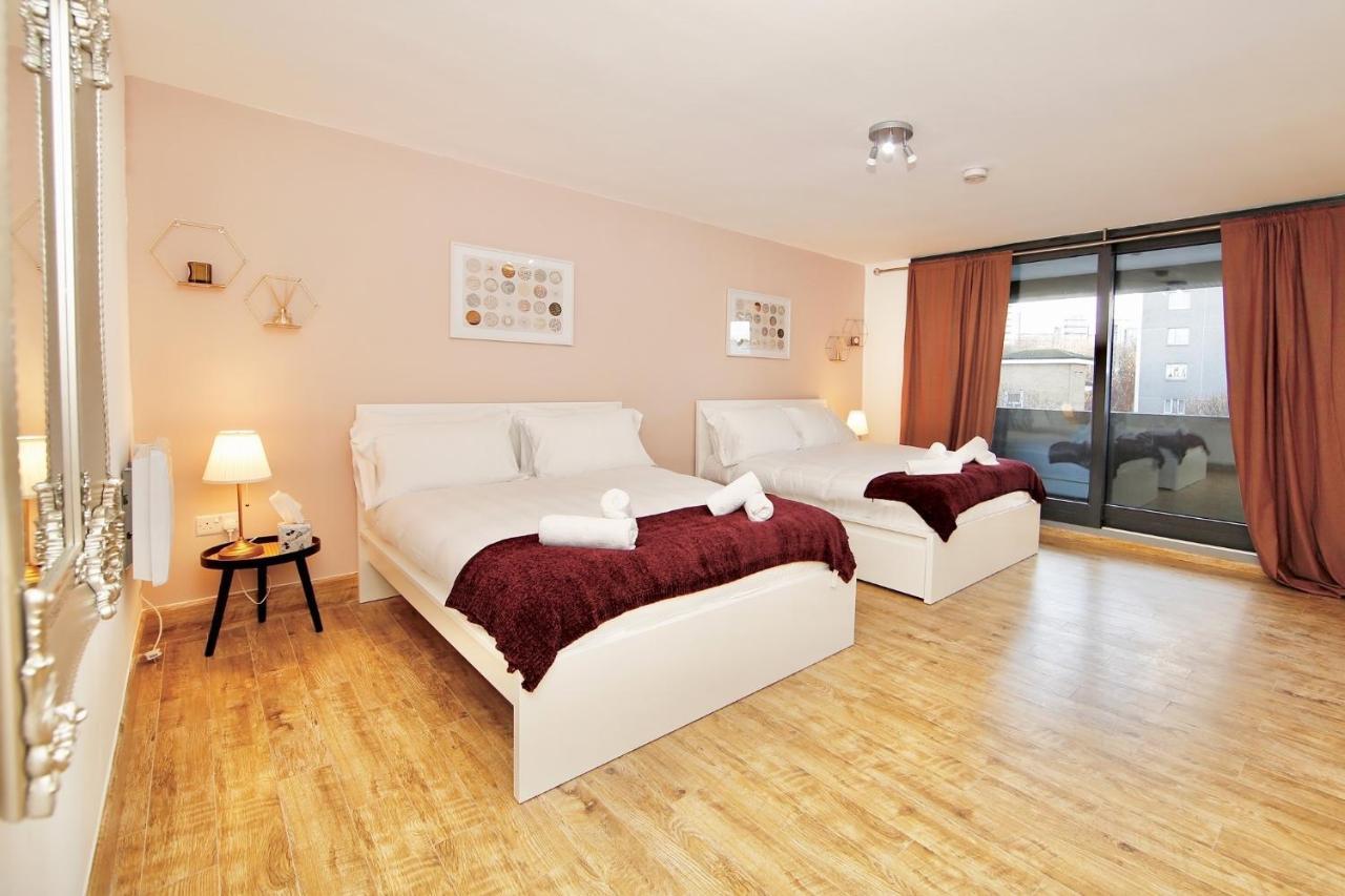 Edgware Hub Hotell London Exteriör bild